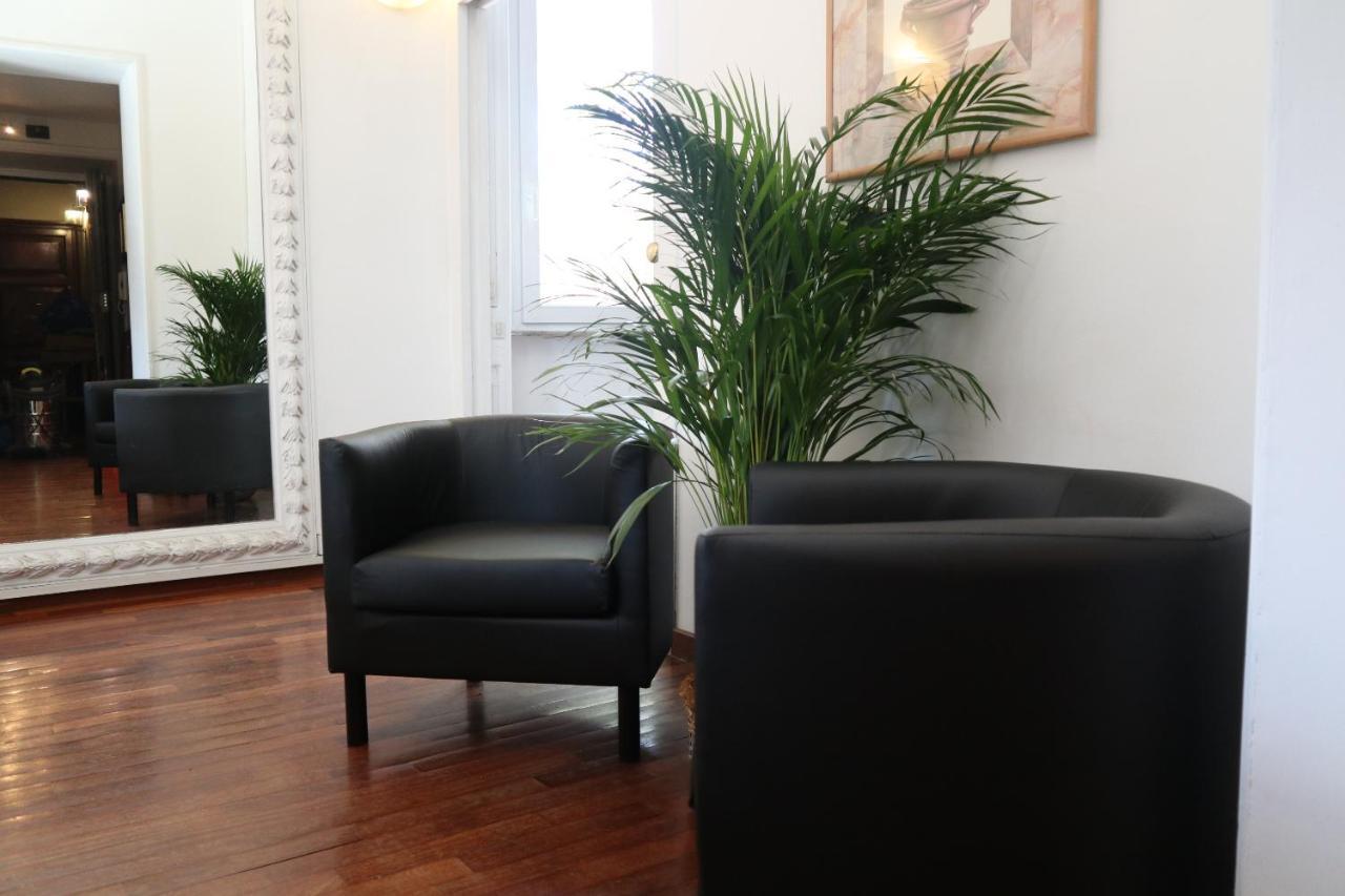 Maison Cloe Near The Spanish Steps Roma Ngoại thất bức ảnh